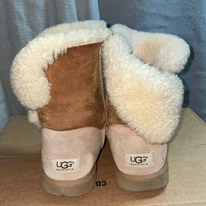 UGGS